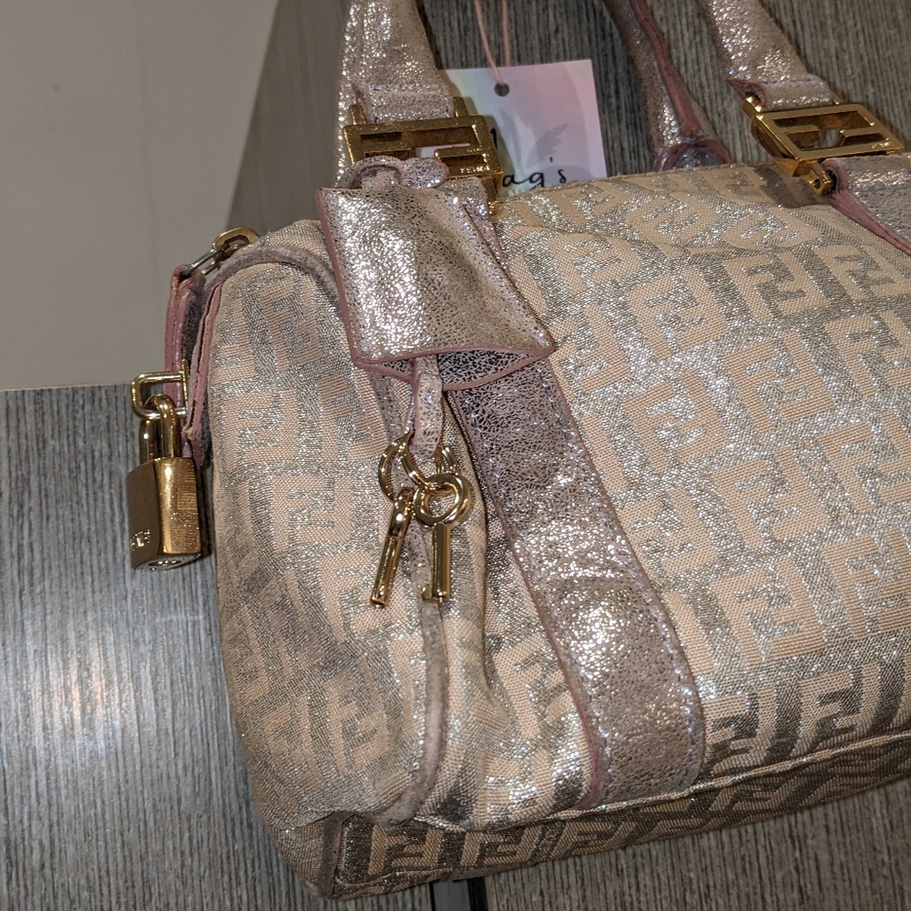 Fendi: Metallic Zucchino Forever Mini Bag w/ LOCK & KEY (on Bella Hadid) *RARE* - Picture 8 of 17